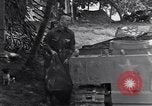 Standbild United States Army Soldaten Saint-Michel-de-Montaigne Frankreich, 1944, aus Sekunde 22 historischem Filmmaterial Videoclip 65675039022