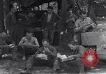 Standbild United States Army Soldaten Saint-Michel-de-Montaigne Frankreich, 1944, aus Sekunde 31 historischem Filmmaterial Videoclip 65675039022