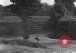 Standbild United States Army Soldaten Saint-Michel-de-Montaigne Frankreich, 1944, aus Sekunde 43 historischem Filmmaterial Videoclip 65675039022