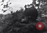 Standbild United States Army Soldaten Saint-Michel-de-Montaigne Frankreich, 1944, aus Sekunde 58 historischem Filmmaterial Videoclip 65675039022