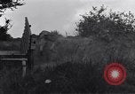 Standbild United States Army 119th Infantry Soldaten Mortain Frankreich, 1944, aus Sekunde 19 historischem Filmmaterial Videoclip 65675039023