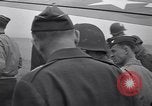 Standbild General Dwight Eisenhower mit Alliierten Generäle in der Normandie Frankreich, 1944, aus Sekunde 17 historischem Filmmaterial Videoclip 65675039026