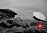 Standbild General Dwight Eisenhower mit Alliierten Generäle in der Normandie Frankreich, 1944, aus Sekunde 37 historischem Filmmaterial Videoclip 65675039026