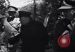 Standbild Winston Churchill bald nach der Invasion der Normandie Frankreich, 1944, aus Sekunde 12 historischem Filmmaterial Videoclip 65675039029