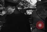Standbild Winston Churchill bald nach der Invasion der Normandie Frankreich, 1944, aus Sekunde 16 historischem Filmmaterial Videoclip 65675039029