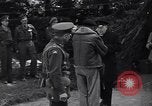 Standbild Winston Churchill bald nach der Invasion der Normandie Frankreich, 1944, aus Sekunde 22 historischem Filmmaterial Videoclip 65675039029