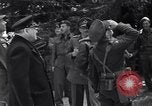 Standbild Winston Churchill bald nach der Invasion der Normandie Frankreich, 1944, aus Sekunde 40 historischem Filmmaterial Videoclip 65675039029