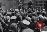 Standbild Winston Churchill bald nach der Invasion der Normandie Frankreich, 1944, aus Sekunde 52 historischem Filmmaterial Videoclip 65675039029