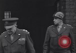 Standbild General Eisenhower Bastogne Belgien, 1945, aus Sekunde 6 historischem Filmmaterial Videoclip 65675039030