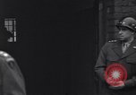 Standbild General Eisenhower Bastogne Belgien, 1945, aus Sekunde 7 historischem Filmmaterial Videoclip 65675039030