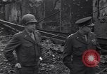 Standbild General Eisenhower Bastogne Belgien, 1945, aus Sekunde 14 historischem Filmmaterial Videoclip 65675039030