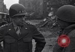 Standbild General Eisenhower Bastogne Belgien, 1945, aus Sekunde 22 historischem Filmmaterial Videoclip 65675039030