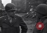 Standbild General Eisenhower Bastogne Belgien, 1945, aus Sekunde 23 historischem Filmmaterial Videoclip 65675039030
