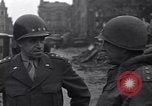 Standbild General Eisenhower Bastogne Belgien, 1945, aus Sekunde 30 historischem Filmmaterial Videoclip 65675039030