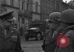 Standbild General Eisenhower Bastogne Belgien, 1945, aus Sekunde 33 historischem Filmmaterial Videoclip 65675039030