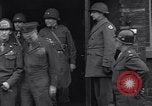 Immagine di Generale Dwight Eisenhower Bastogne Belgio, 1945, secondo 26 filmato di repertorio 65675039033