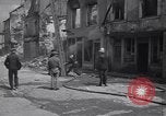Standbild Französische Feuerwehrleute Zweiten Weltkrieg Carentan Normandie Frankreich, 1944, aus Sekunde 35 historischem Filmmaterial Videoclip 65675039037