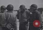 Immagine di Il generale Joseph Lawton Collins Normandia Francia, 1944, secondo 8 filmato di repertorio 65675039038