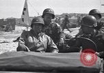 Immagine di Il generale Joseph Lawton Collins Normandia Francia, 1944, secondo 41 filmato di repertorio 65675039038