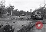 Immagine di Soldati statunitensi Amfreville Francia, 1944, secondo 8 filmato di repertorio 65675039039