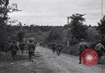 Immagine di Soldati statunitensi Amfreville Francia, 1944, secondo 29 filmato di repertorio 65675039039