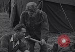 Immagine di Prigionieri tedeschi Francia, 1944, secondo 35 filmato di repertorio 65675039040