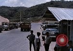 Standbild Transportng Bomben in einer offenen Beteiligung Lkw U-Tapao Royal Thai Air Force Base Thailand, 1969, aus Sekunde 13 historischem Filmmaterial Videoclip 65675039066