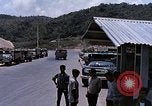 Standbild Transportng Bomben in einer offenen Beteiligung Lkw U-Tapao Royal Thai Air Force Base Thailand, 1969, aus Sekunde 17 historischem Filmmaterial Videoclip 65675039066