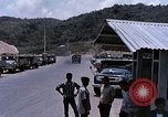 Standbild Transportng Bomben in einer offenen Beteiligung Lkw U-Tapao Royal Thai Air Force Base Thailand, 1969, aus Sekunde 20 historischem Filmmaterial Videoclip 65675039066