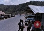 Standbild Transportng Bomben in einer offenen Beteiligung Lkw U-Tapao Royal Thai Air Force Base Thailand, 1969, aus Sekunde 24 historischem Filmmaterial Videoclip 65675039066