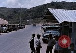 Standbild Transportng Bomben in einer offenen Beteiligung Lkw U-Tapao Royal Thai Air Force Base Thailand, 1969, aus Sekunde 25 historischem Filmmaterial Videoclip 65675039066