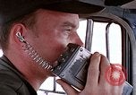 Standbild Transportng Bomben in einer offenen Beteiligung Lkw U-Tapao Royal Thai Air Force Base Thailand, 1969, aus Sekunde 41 historischem Filmmaterial Videoclip 65675039066