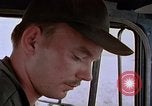Standbild Transportng Bomben in einer offenen Beteiligung Lkw U-Tapao Royal Thai Air Force Base Thailand, 1969, aus Sekunde 49 historischem Filmmaterial Videoclip 65675039066