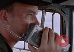 Standbild Transportng Bomben in einer offenen Beteiligung Lkw U-Tapao Royal Thai Air Force Base Thailand, 1969, aus Sekunde 52 historischem Filmmaterial Videoclip 65675039066
