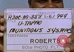 Standbild Thailändische Arbeiter Tag m 117 general purpose bomb Gehäuse U-Tapao Royal Thai Air Force Base Thailand, 1969, aus Sekunde 6 historischem Filmmaterial Videoclip 65675039071