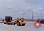 Standbild Mk 82 Bomben U-Tapao Royal Thai Air Force Base Thailand, 1969, aus Sekunde 19 historischem Filmmaterial Videoclip 65675039075