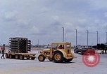 Standbild Mk 82 Bomben U-Tapao Royal Thai Air Force Base Thailand, 1969, aus Sekunde 23 historischem Filmmaterial Videoclip 65675039075