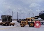 Standbild Mk 82 Bomben U-Tapao Royal Thai Air Force Base Thailand, 1969, aus Sekunde 28 historischem Filmmaterial Videoclip 65675039075