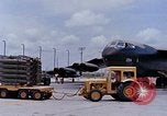 Standbild Mk 82 Bomben U-Tapao Royal Thai Air Force Base Thailand, 1969, aus Sekunde 31 historischem Filmmaterial Videoclip 65675039075