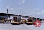 Standbild Mk 82 Bomben U-Tapao Royal Thai Air Force Base Thailand, 1969, aus Sekunde 49 historischem Filmmaterial Videoclip 65675039075