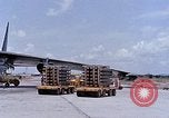 Standbild Mk 82 Bomben U-Tapao Royal Thai Air Force Base Thailand, 1969, aus Sekunde 52 historischem Filmmaterial Videoclip 65675039075