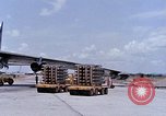 Standbild Mk 82 Bomben U-Tapao Royal Thai Air Force Base Thailand, 1969, aus Sekunde 53 historischem Filmmaterial Videoclip 65675039075