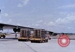 Standbild Mk 82 Bomben U-Tapao Royal Thai Air Force Base Thailand, 1969, aus Sekunde 54 historischem Filmmaterial Videoclip 65675039075