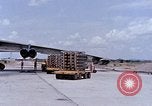 Standbild Mk 82 Bomben U-Tapao Royal Thai Air Force Base Thailand, 1969, aus Sekunde 61 historischem Filmmaterial Videoclip 65675039075