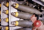 Standbild Flieger Bombe in der Nähe der Bucht von B-52-Bomber D Thailand, 1969, aus Sekunde 20 historischem Filmmaterial Videoclip 65675039076