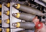 Standbild Flieger Bombe in der Nähe der Bucht von B-52-Bomber D Thailand, 1969, aus Sekunde 22 historischem Filmmaterial Videoclip 65675039076