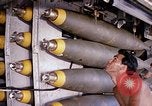 Standbild Flieger Bombe in der Nähe der Bucht von B-52-Bomber D Thailand, 1969, aus Sekunde 25 historischem Filmmaterial Videoclip 65675039076