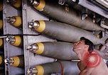 Standbild Flieger Bombe in der Nähe der Bucht von B-52-Bomber D Thailand, 1969, aus Sekunde 53 historischem Filmmaterial Videoclip 65675039076