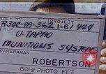Standbild Thailändische Arbeiter verwendet Schraubenschlüssel an der Bombe fuze Brunnen U-Tapao Royal Thai Air Force Base Thailand, 1969, aus Sekunde 1 historischem Filmmaterial Videoclip 65675039077