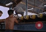 Standbild Air Force Munition Handler U-Tapao Royal Thai Air Force Base Thailand, 1969, aus Sekunde 33 historischem Filmmaterial Videoclip 65675039079